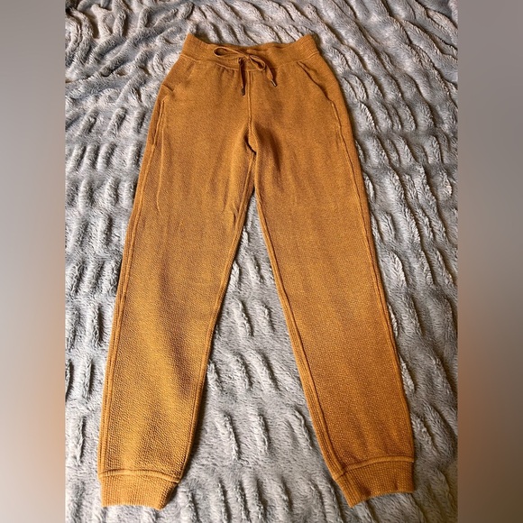 Like new HR really ribbed HR joggers - Picture 3 of 6